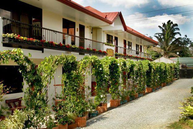Lazea Tagaytay Inn Tagaytay City Bagian luar foto