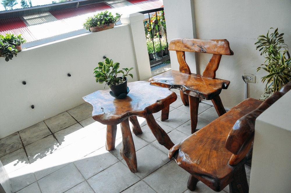 Lazea Tagaytay Inn Tagaytay City Bagian luar foto